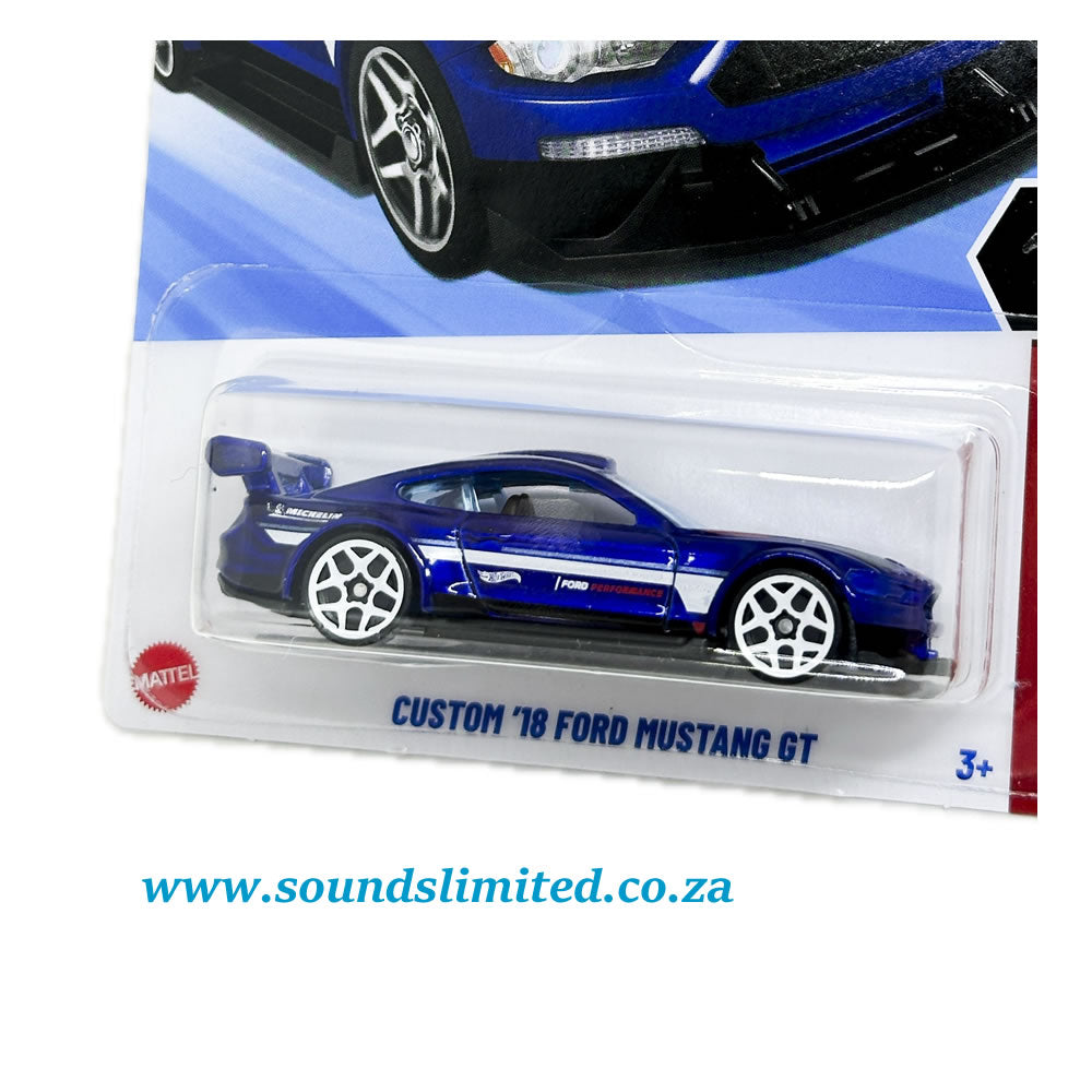Hot Wheels Custom '18 Ford Mustang GT HYY94 long card