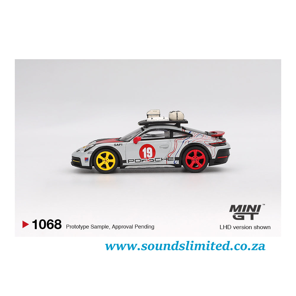 Mini GT #1068 Porsche 911 Dakar "Uncle Rally"
