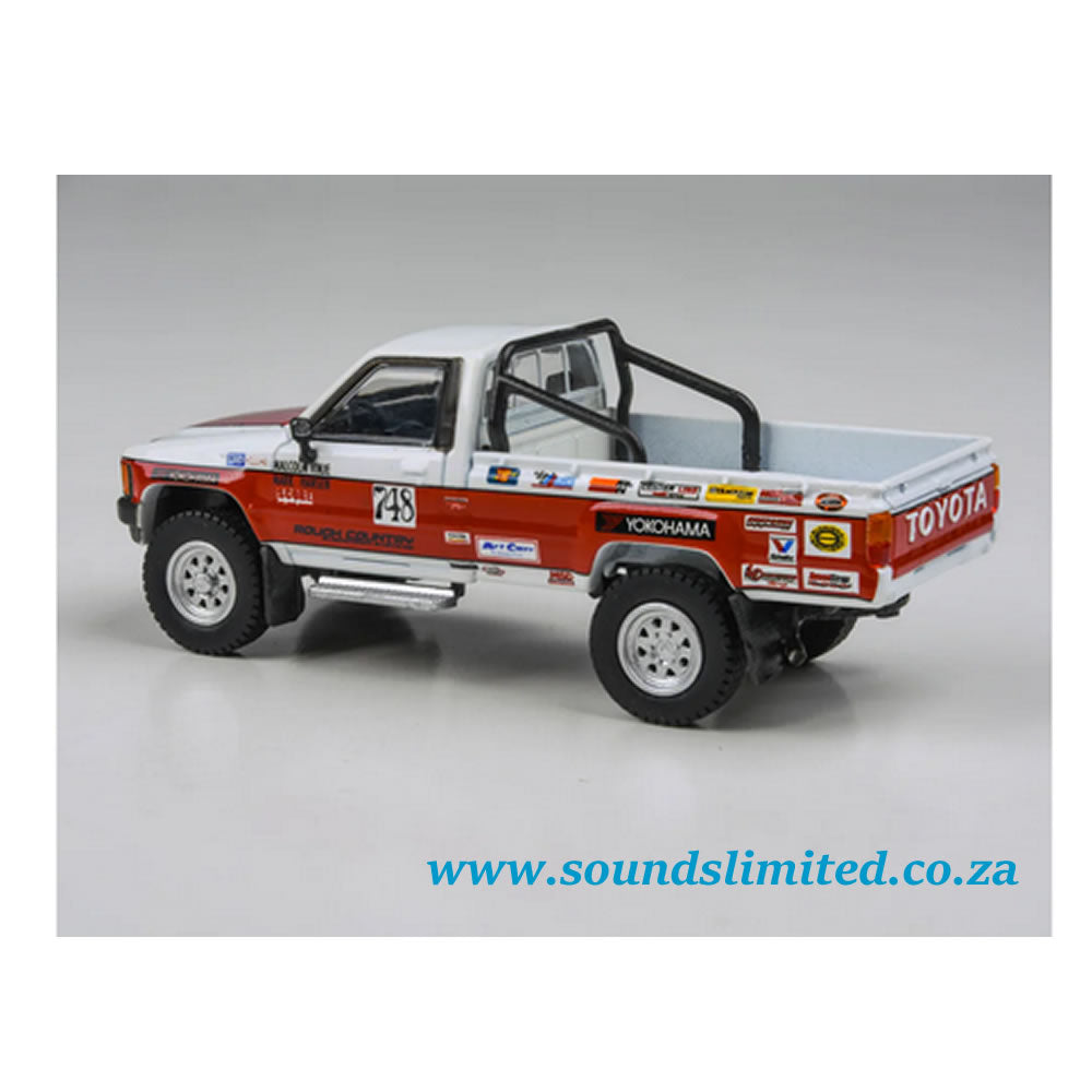 Para64 1/64 Toyota Hilux 1987 Mojave 250 - PA-55527