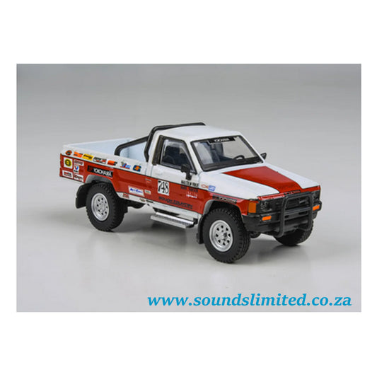 Para64 1/64 Toyota Hilux 1987 Mojave 250 - PA-55527