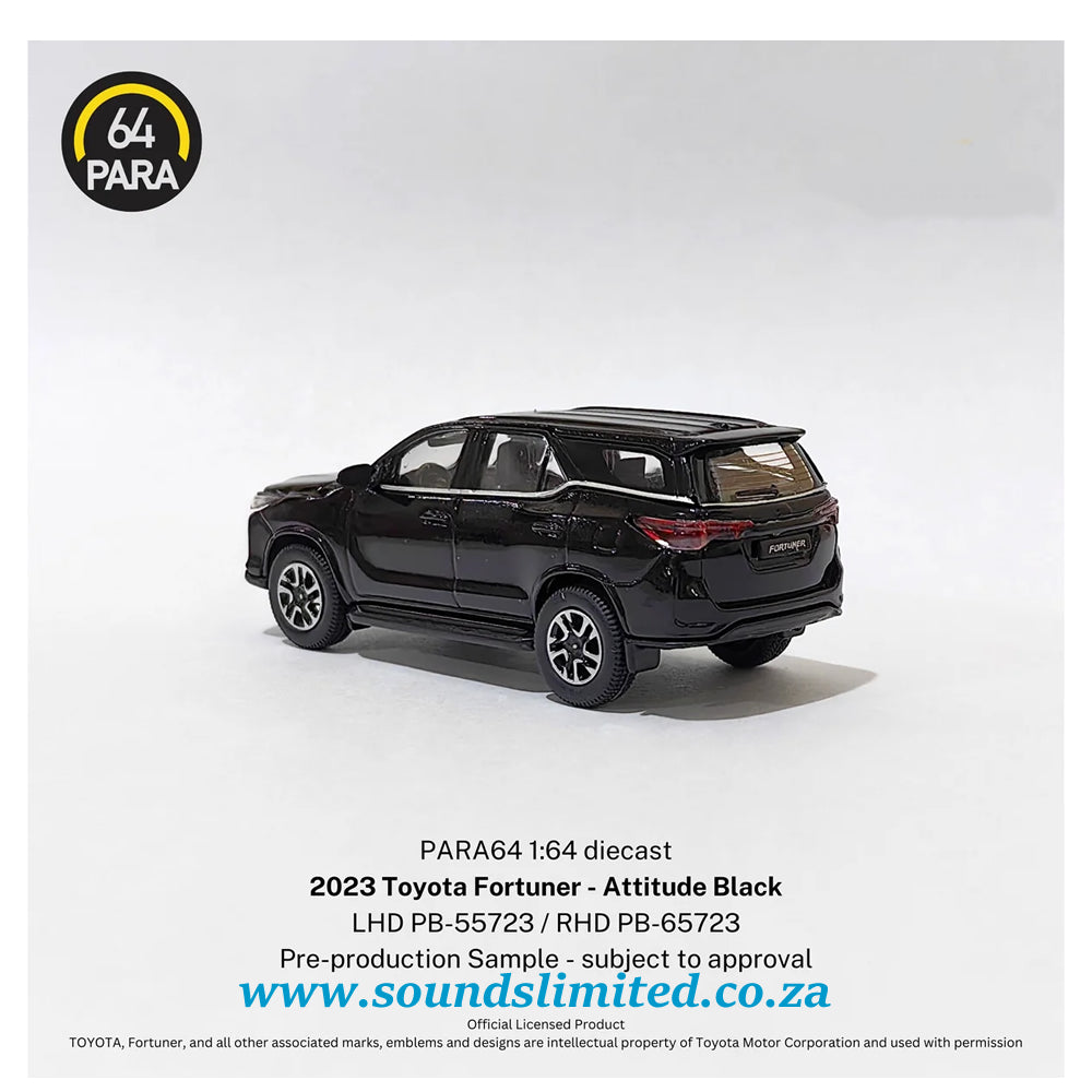 Para64 2023 Toyota Fortuner Attitude Black PB-65723