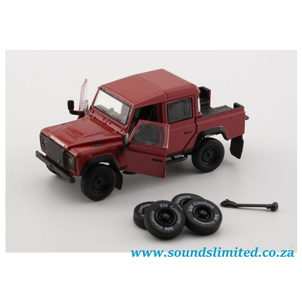 BM Creations 1/64 Land Rover Defender 110 2016 Pickup RHD 64B0267