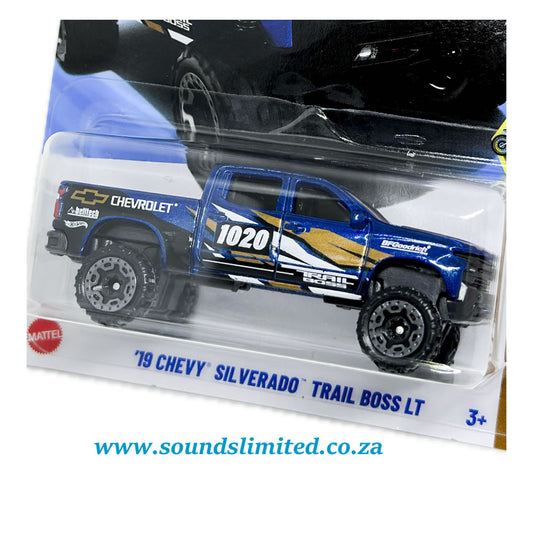 Hot Wheels '19 Chevy Silverado Trail Boss LT HYY97 Long Card