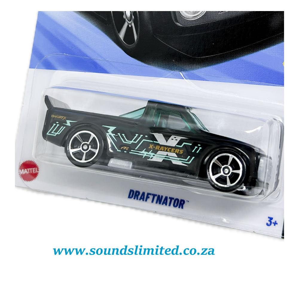 Hot Wheels Draftnator Let's Race HYX67 Long Card