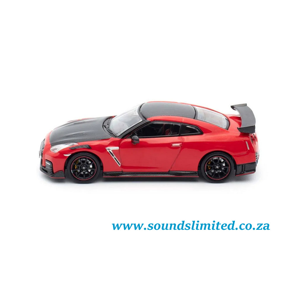 Inno64 Nissan GT-R (R35) NISMO Red IN64-R35N-RED