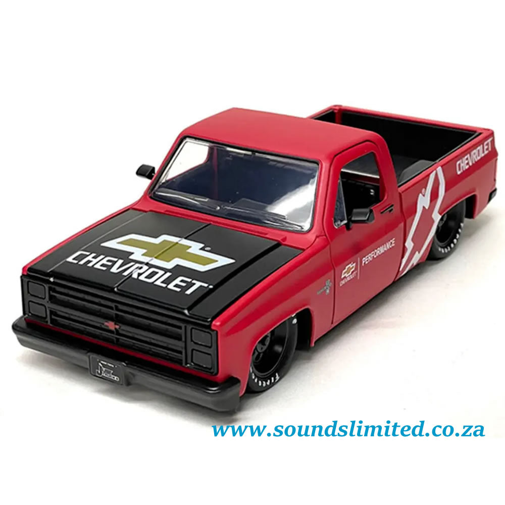 Jada 1985 Chevy C10 Pickup Truck Matt Red 34315 1/24
