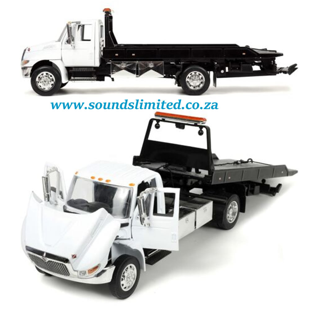 Jada 1/24 International Durastar 4400 Flat Bed Tow Truck - #34040
