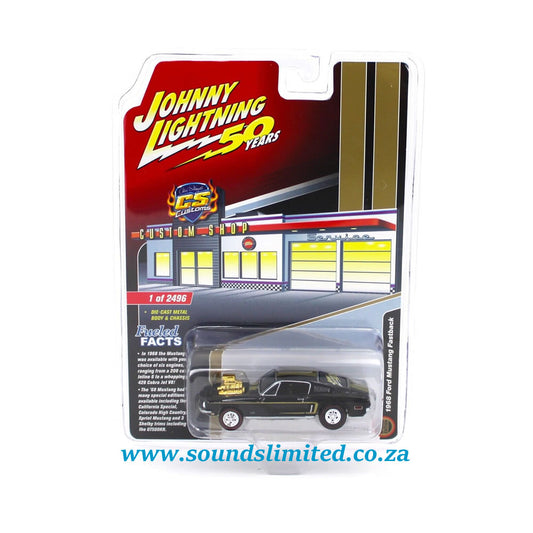 Johnny Lightning 1/64 1968 Ford Mustang Fastback CS Exclusive