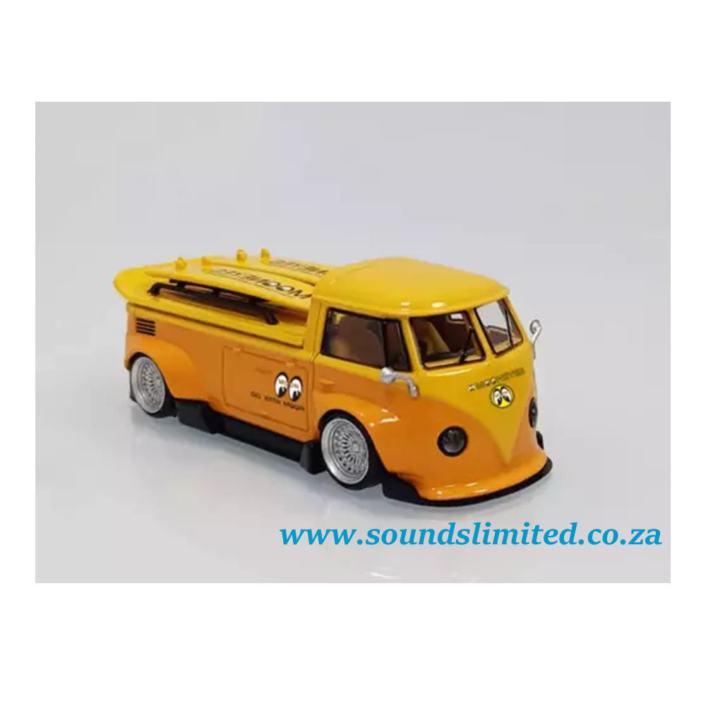 LMLF Volkswagen T1 Pickup Wide Body Sports 1/64 Mooneyes Livery Model Diecast