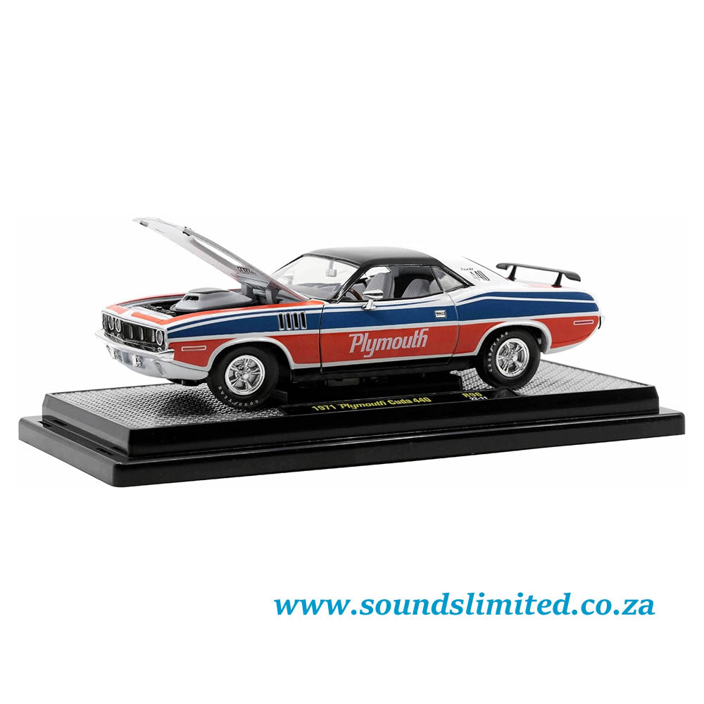 M2 Machines 1971 Plymouth Barracuda 440 Pearl White 1/24 R96-22-11