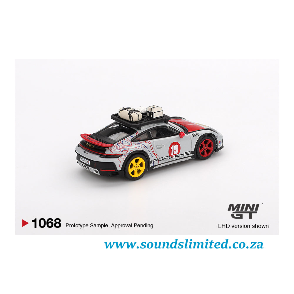 Mini GT #1068 Porsche 911 Dakar "Uncle Rally"