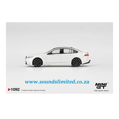 Mini GT #1092 BMW M5 Alpine White