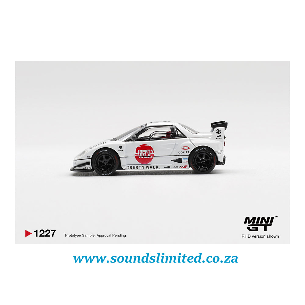 Mini GT #1227 Mazda AZ-1 Liberty Walk LB40 LB-Hinomaru Blister