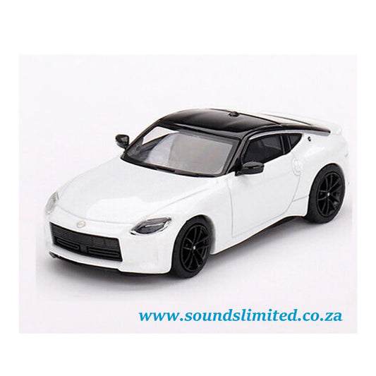 Mini GT #598 Nissan Fairlady Z Version ST Everest White