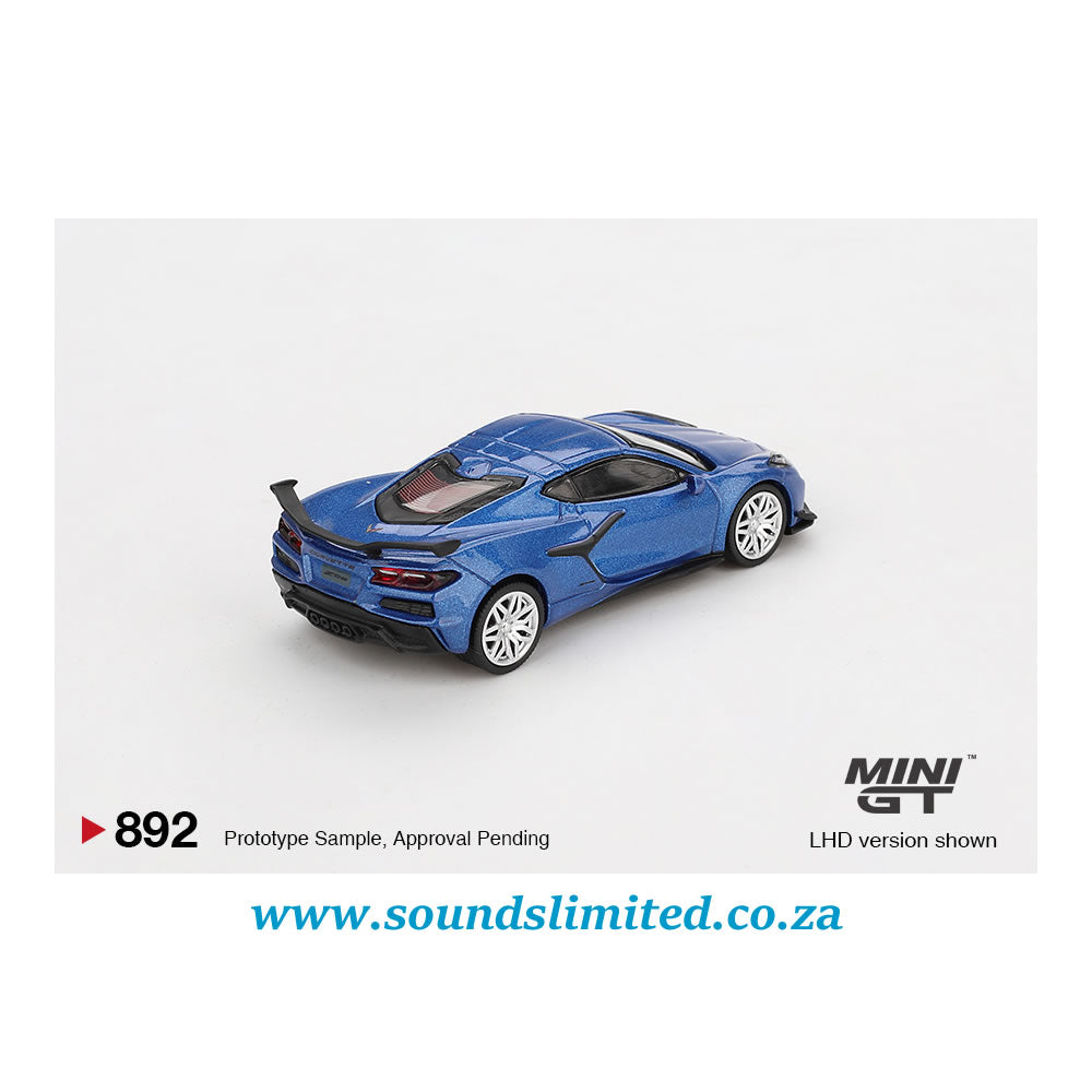 Mini GT #892 Chevrolet Corvette Z06 2023 Elkhart Lake Blue Metallic