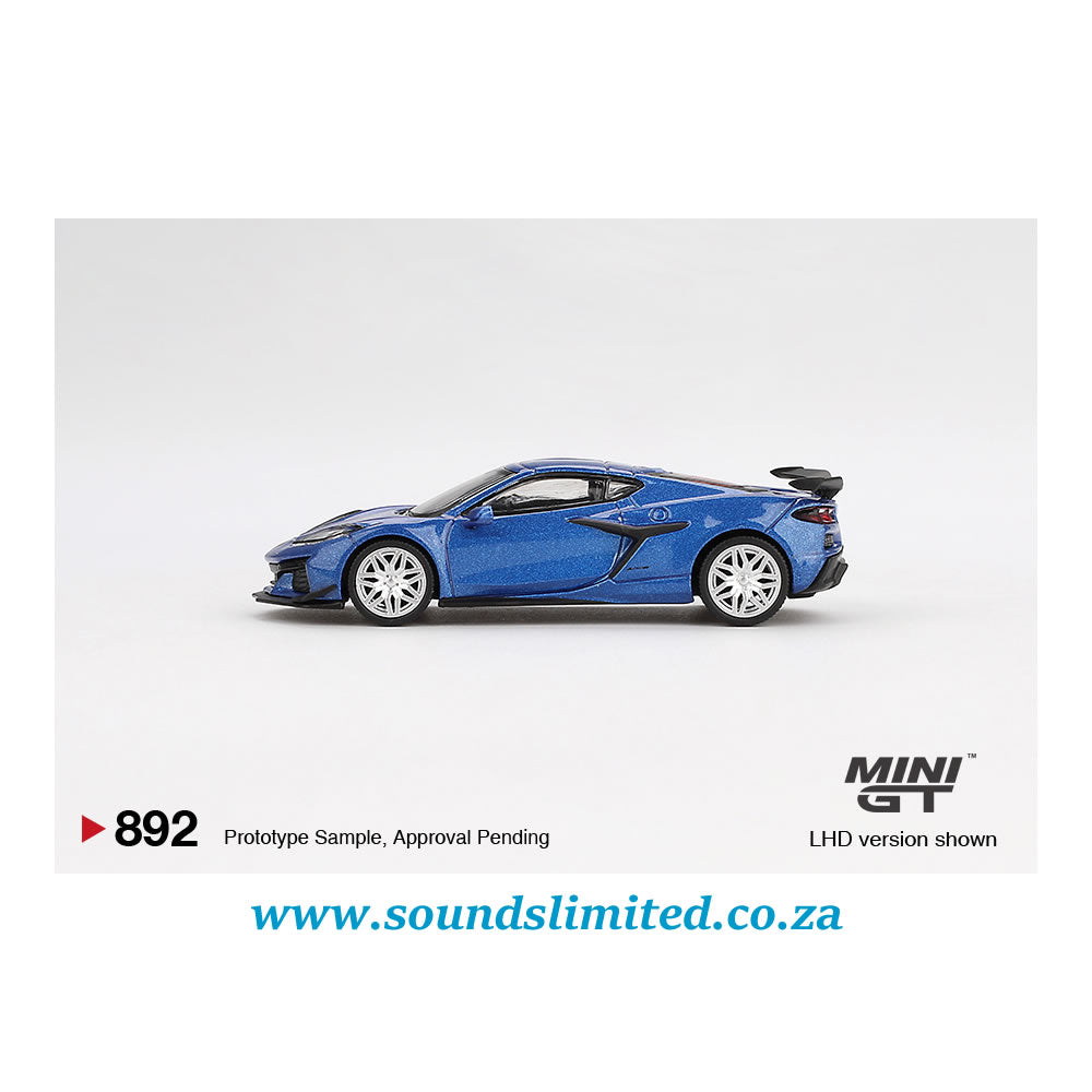 Mini GT #892 Chevrolet Corvette Z06 2023 Elkhart Lake Blue Metallic