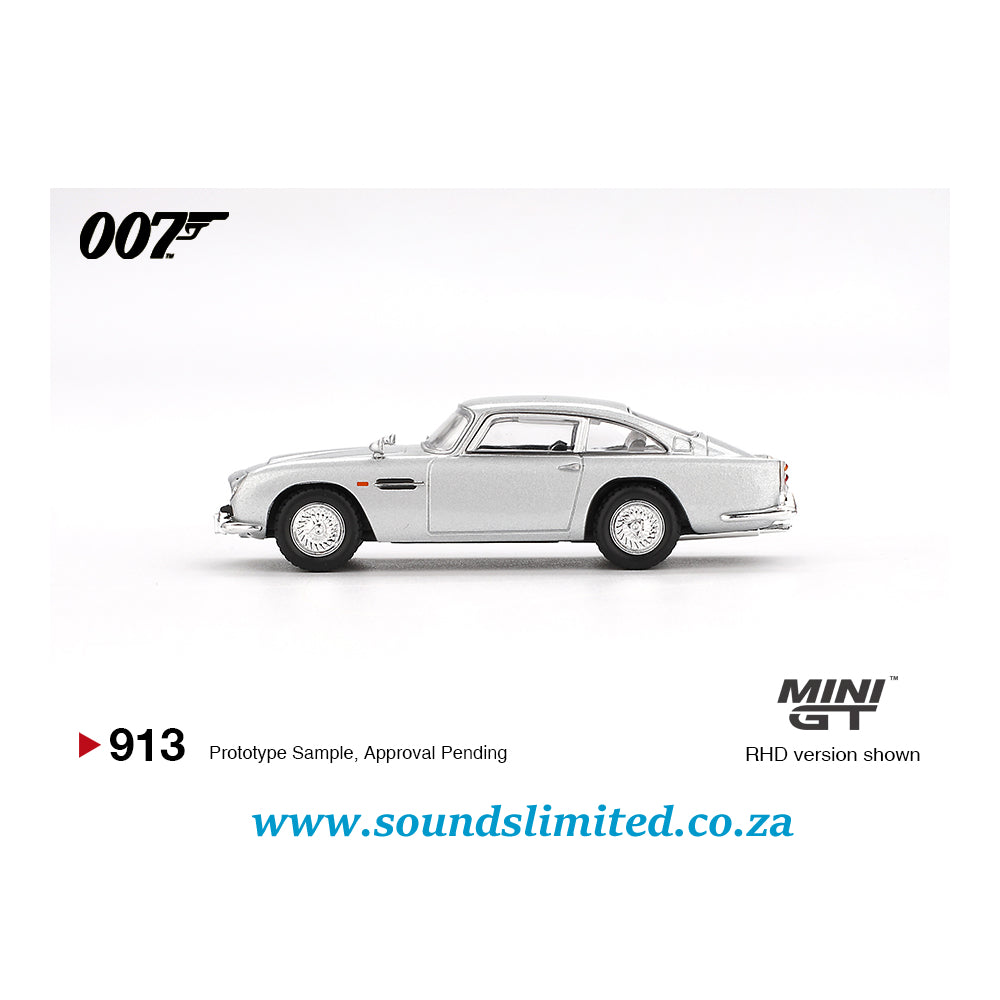 Mini GT #913 Aston Martin DB5 “Skyfall”