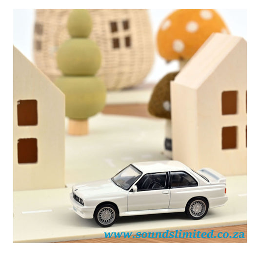 Norev BMW M3 E30 1986 White car 1/43 350012