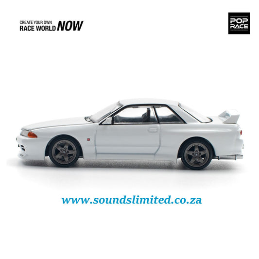 Pop Race Skyline GT-R R32 Crystal White PR64-157
