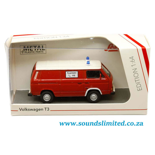 Schuco Volkswagen VW T3 Transporter Fire Red/White Scale 1:64