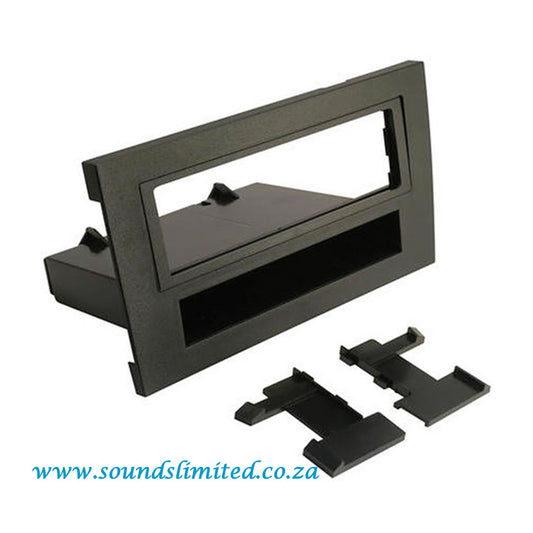Scosche AU 2390B fascia trimplate
