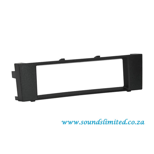 Scosche AU 2392B fascia trimplate
