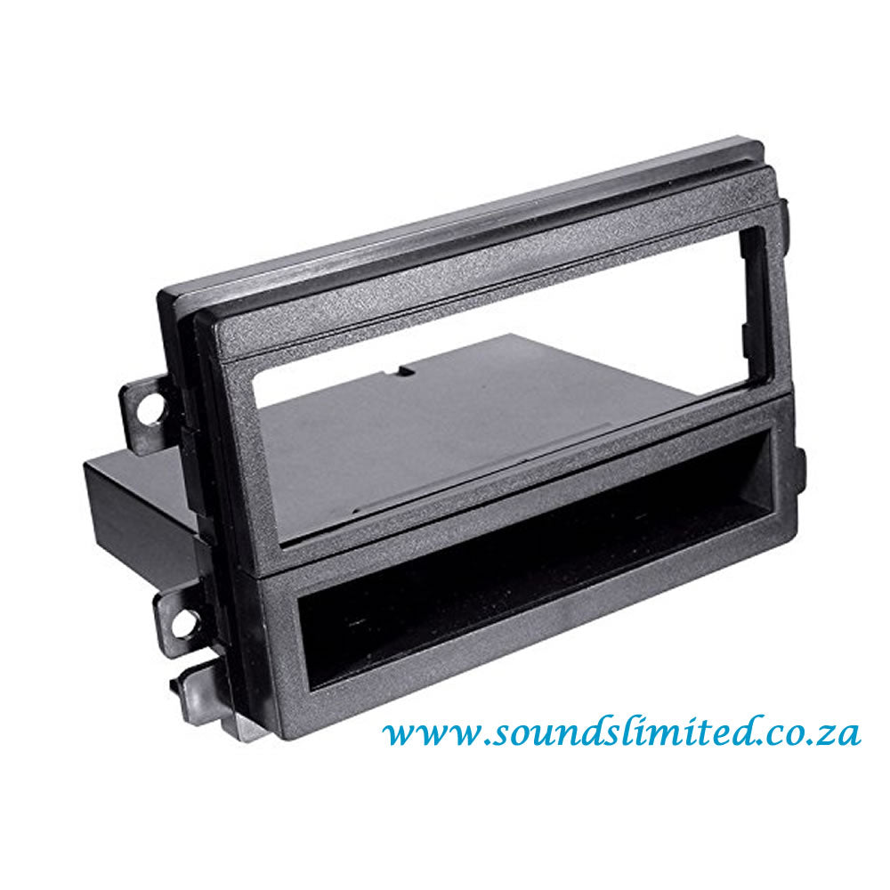 Scosche FD 1425B radio trim (Compatible with 2004-2007 Ford)