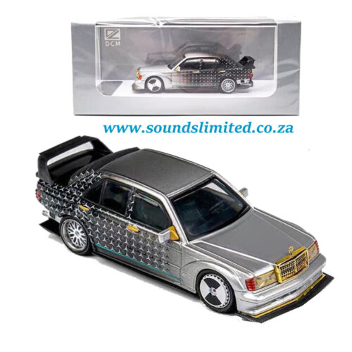 DCM 1/64 Mercedes Benz 190E W201 Restomod Star Silver - Image 3