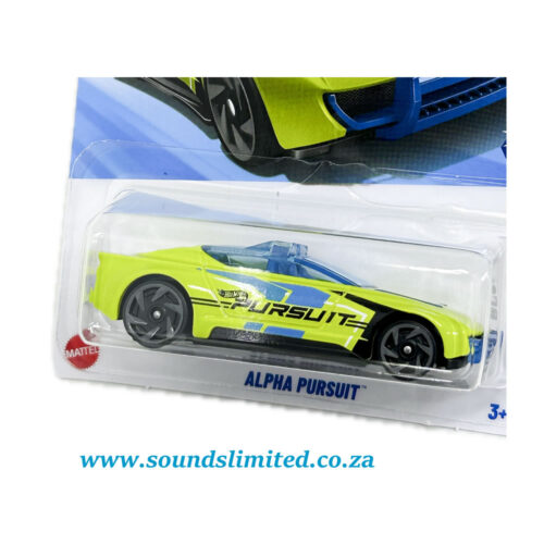 Hot Wheels Alpha Pursuit HYW71